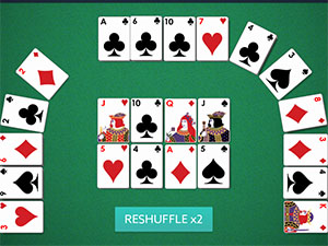 Play Crescent Solitaire online on GamesGames